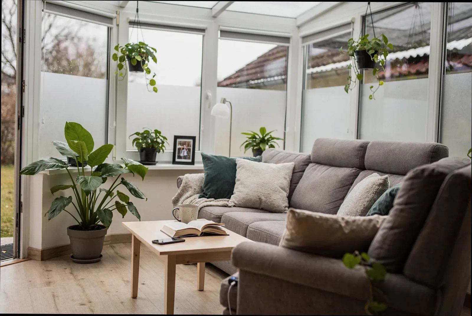 Eingerichteter Wohnwintergarten in Rostock, Innenansicht